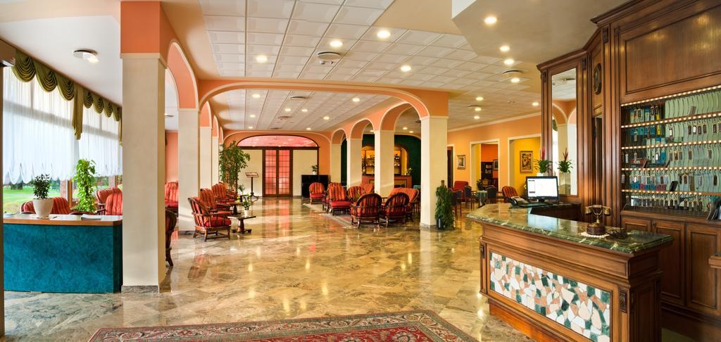 Hotel Columbia Terme Abano Terme Exterior photo