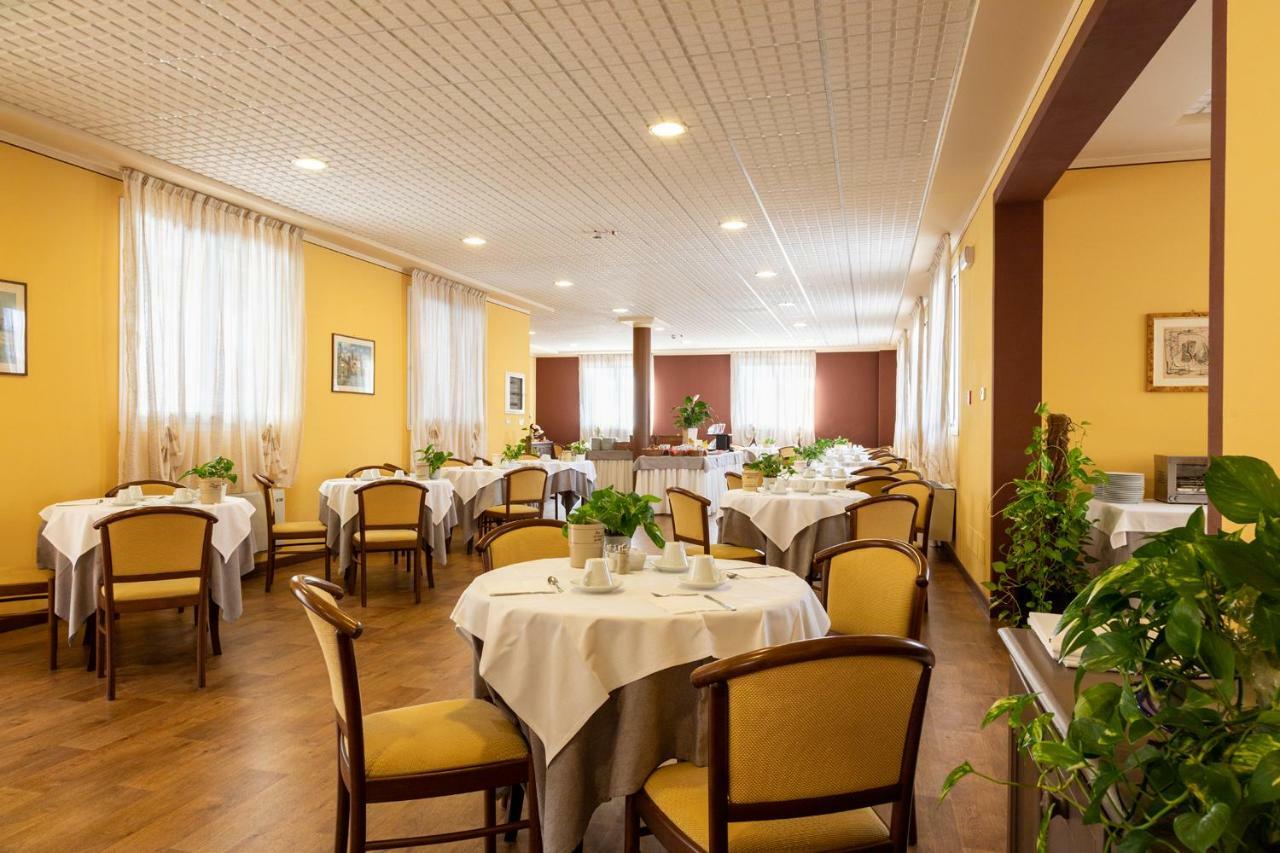Hotel Columbia Terme Abano Terme Exterior photo
